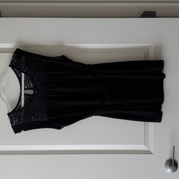 Maternity shirt - Picture 1 of 3